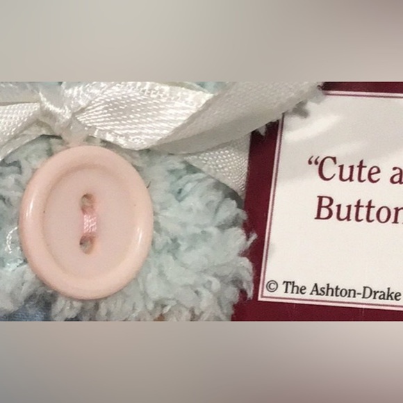 NIB Aston-Drake Galleries “Cute as a Button” Miniature 5” Doll, Collectible - Picture 4 of 8